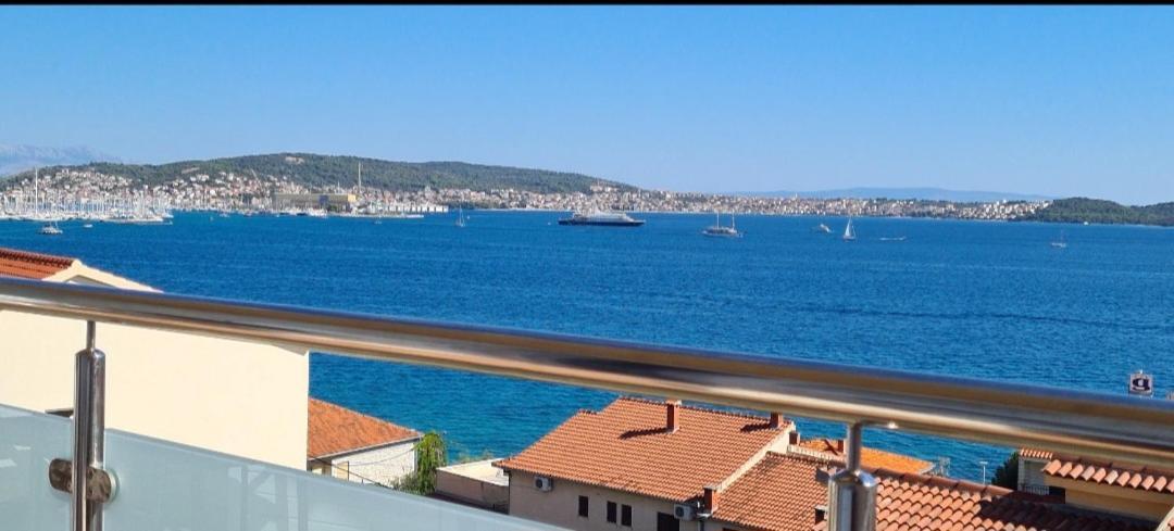 Apartmani Gizela Donji Seget Chambre photo