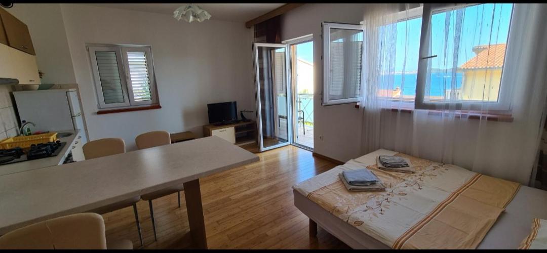 Apartmani Gizela Donji Seget Chambre photo