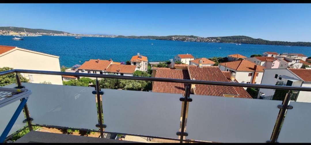 Apartmani Gizela Donji Seget Chambre photo